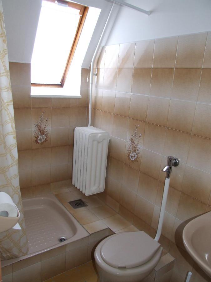 Revesz Vendeghaz Hotel Harkány Cameră foto