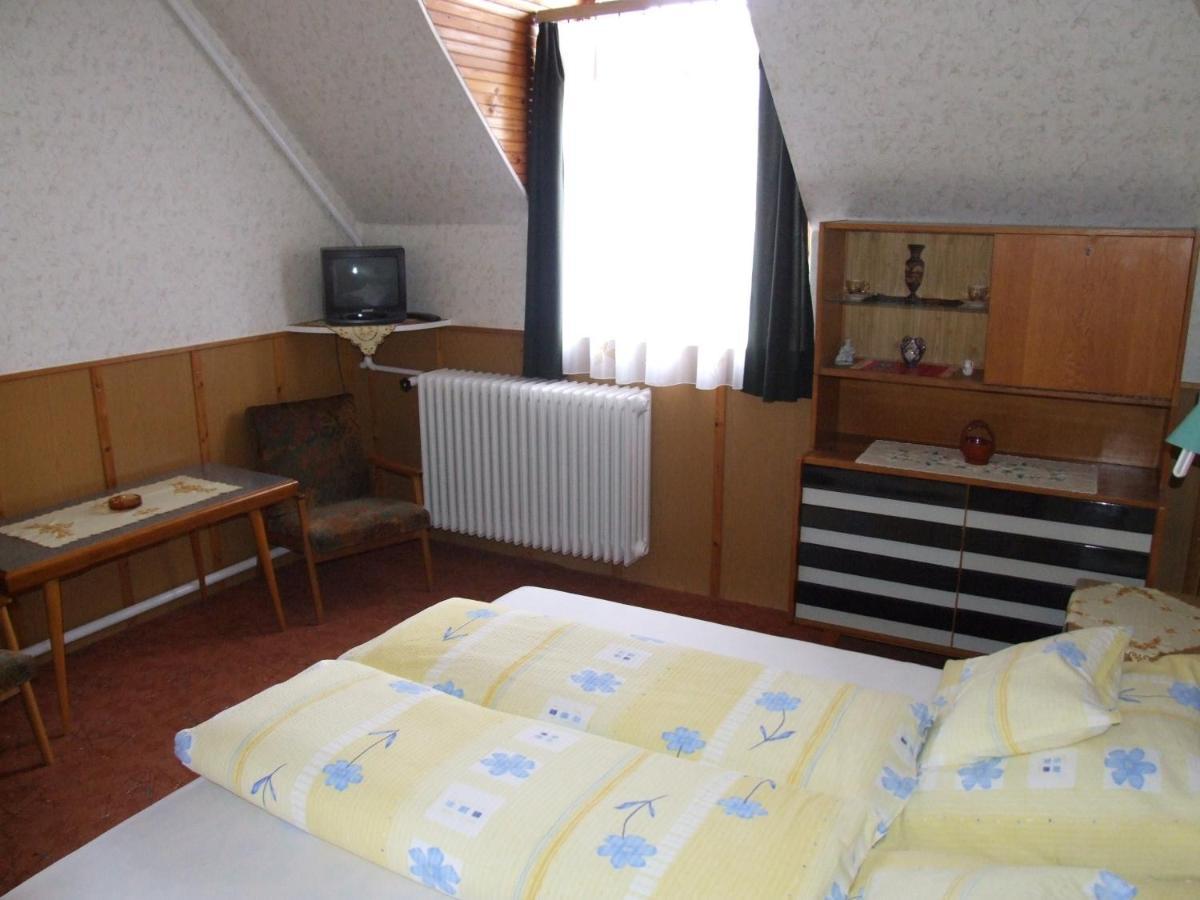 Revesz Vendeghaz Hotel Harkány Cameră foto