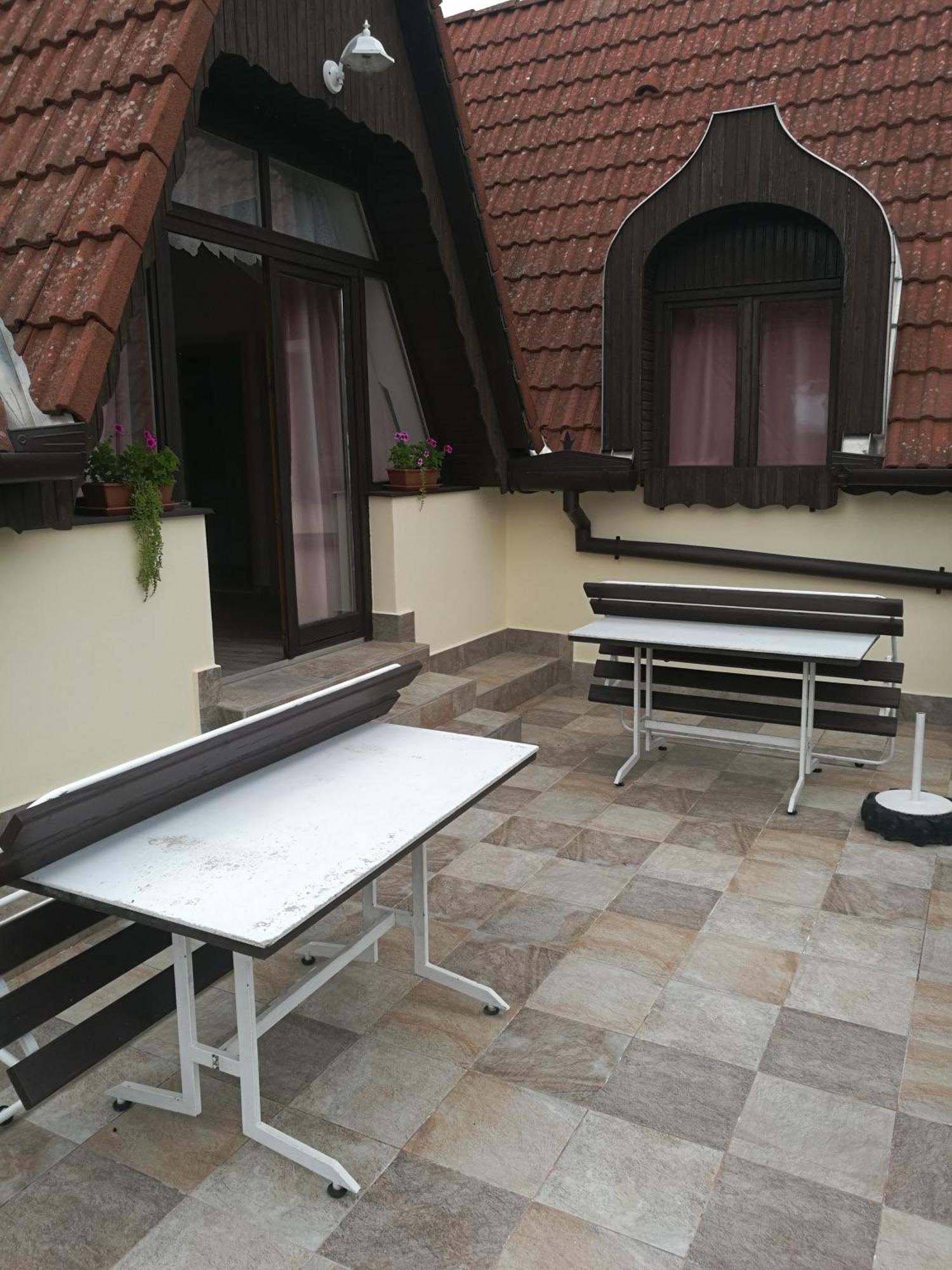 Revesz Vendeghaz Hotel Harkány Exterior foto